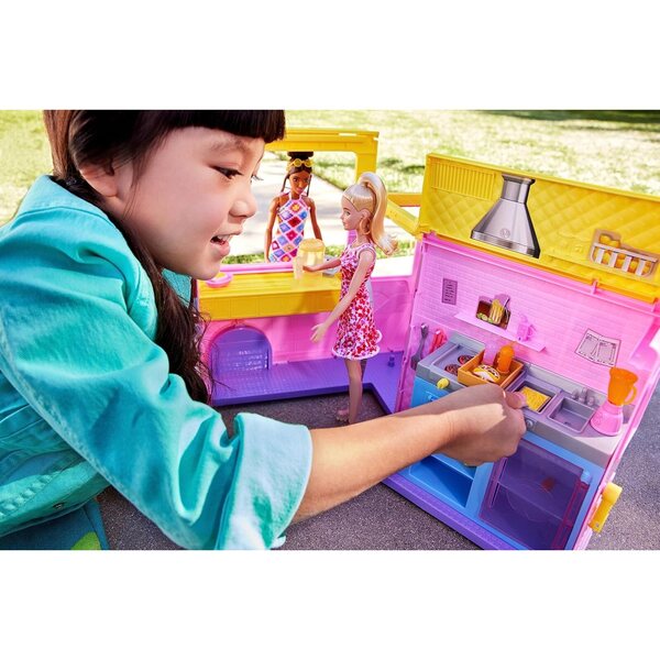 Barbie Limonadenmobil-Spiel für Kinder mit 25 Zubehörteilen und Erfrischungsbereich, ab 3 Jahren