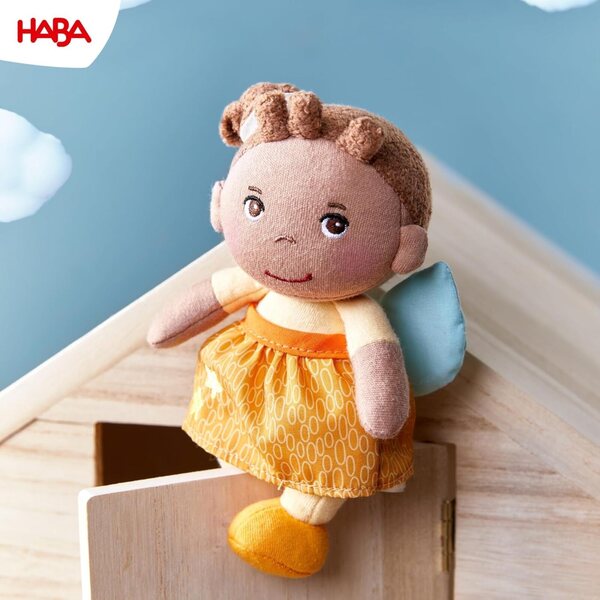 HABA Schutzengel Holly - Poupée en tissu douce 15 cm, cadeau naissance idéal bébé