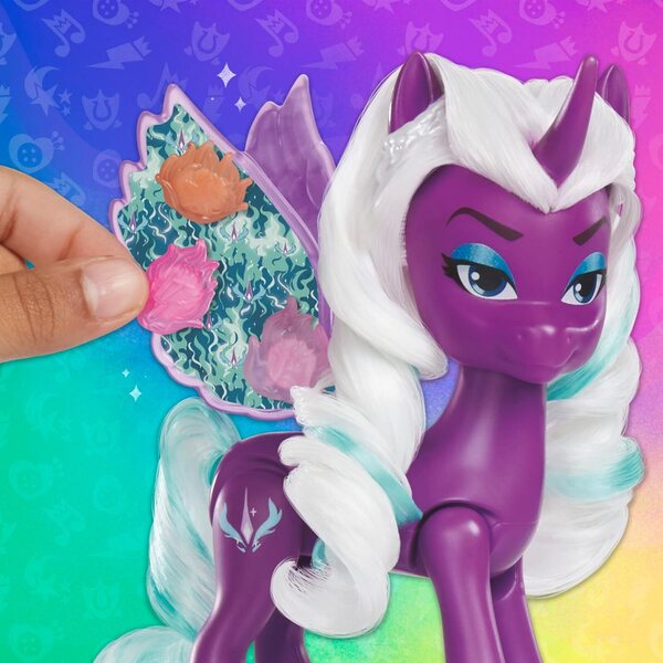 My Little Pony Opaline Arcana Flügelüberraschung mit beweglichen Flügeln und Zubehör für Kinder