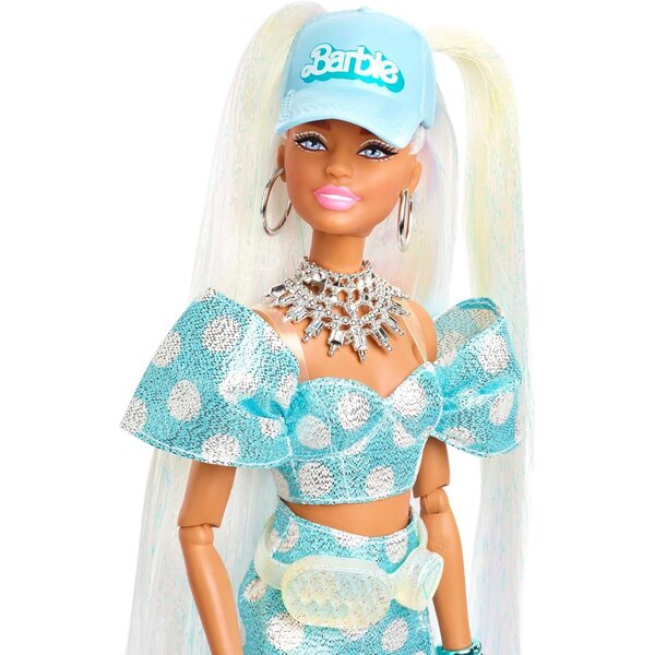 Barbie Extra-Set con 5 bambole, 70 accessori moda e 5 animali, per bambini dai 3 anni