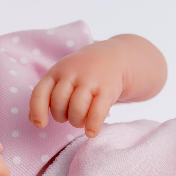 JC Toys Die neugeborene Puppe 38 cm mit Strickkleidung und komplettem Zubehör