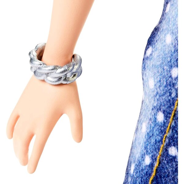Barbie Fashionistas mit Irokesenkleid und Latzhose, Zierlich-Body und schwarzen Stiefeln
