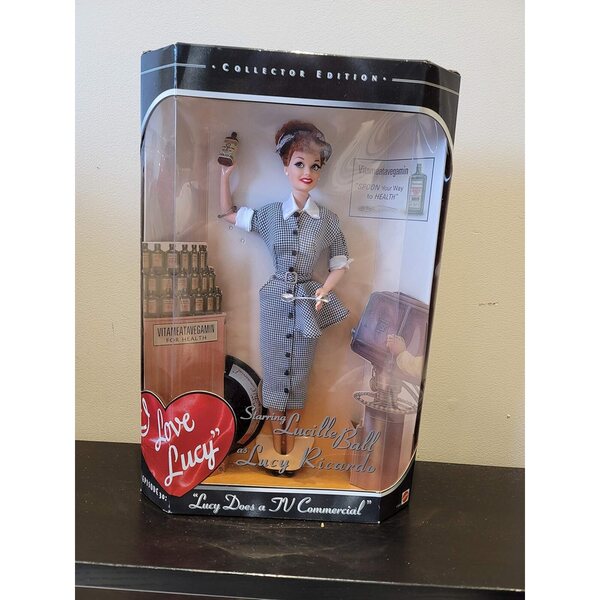 Barbie Lucille Ball aus der I Love Lucy Collection Edition mit Echtheitszertifikat