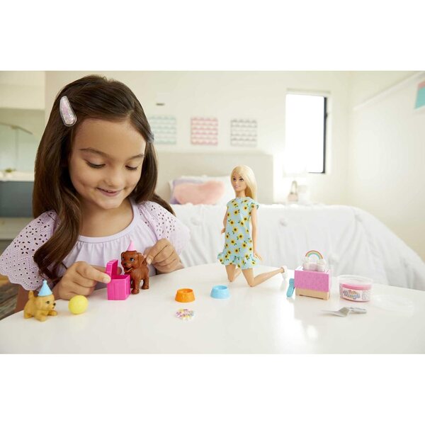 Barbie Welpenparty mit Welpen, 2 Welpen, Knete für Kuchen und Partyzubehör ab 3 Jahren