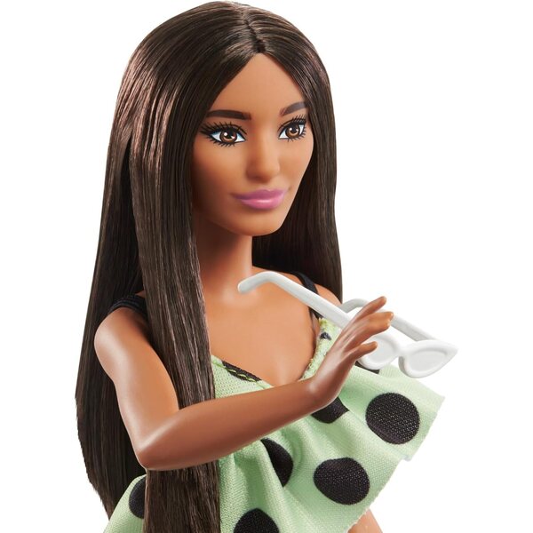 Barbie Fashionistas mit braunen Haaren und gepunktetem Overall – Mode und Spaß für Kinder