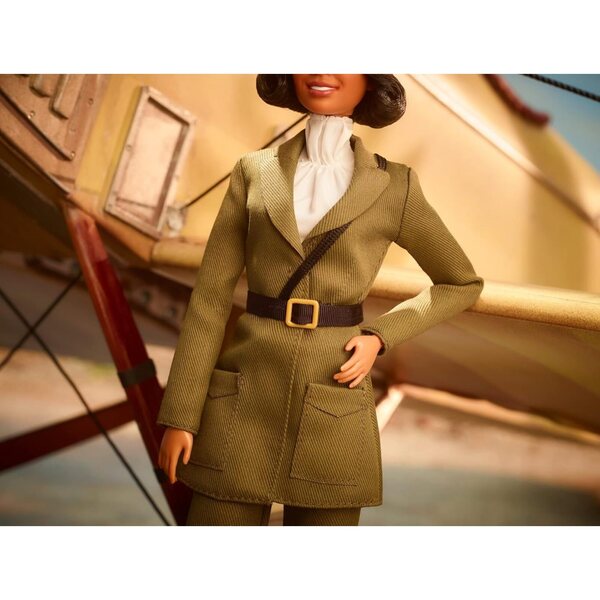 Barbie Bessie Coleman, afroamerikanische Flugpionierin mit Pilotenzug und Zubehör