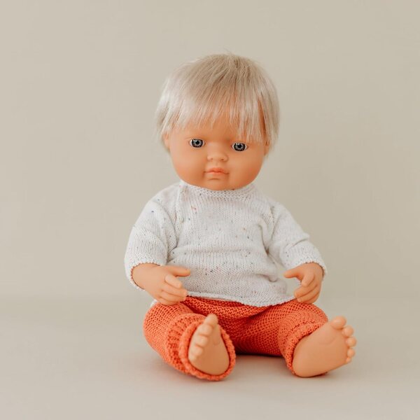 Miniland Neugeborene europäische Jungenpuppe 38 cm aus weichem und flexiblem Vinyl