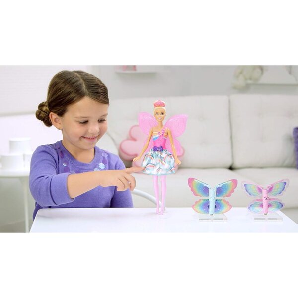 Barbie Dreamtopia Magische Fee mit Regenbogenflügeln und fliegenden Flügeln – Blonde Puppe