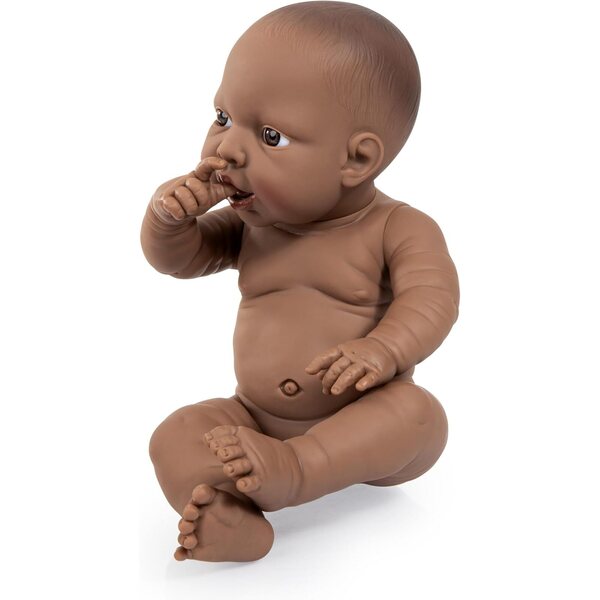 Bayer Design Neugeborene weibliche Puppe, 42 cm, realistisch und waschbar, dunkle Haut