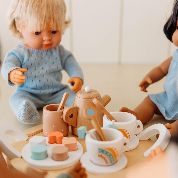 Miniland Strickpyjama blau für 38-cm-Puppen aus recyceltem Stoff, hergestellt in Spanien