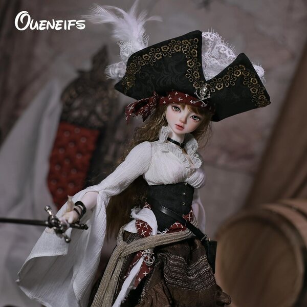 Oueneifs Lynn Bjd bambola 1/4 capitano pirata medievale con giunti e accessori