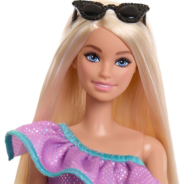 Barbie Fashionista con 3 Completi Notte e Accessori per immaginazione creativa