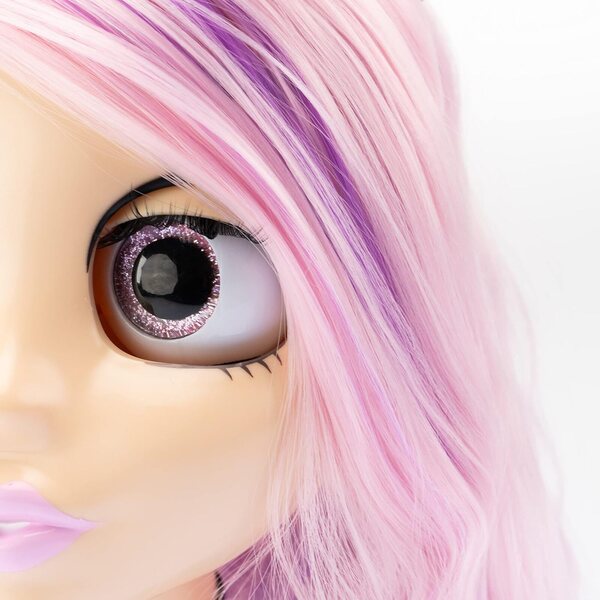 Nice Group Influencer Make Up Puppe 30 cm avec peigne et changeur de couleur pour filles
