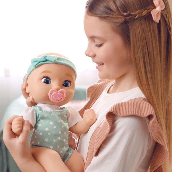 BE LOVED BABIES Sam – Realistisches Baby mit weicher Haut, inklusive Zubehör ab 18 Monaten