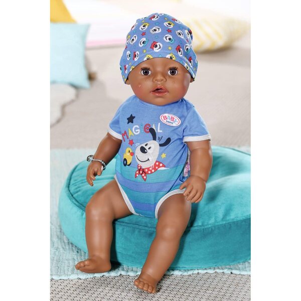BABY Born Magic Boy 43 cm mit 10 Funktionen und magischem Schnuller verwandelt die Augen