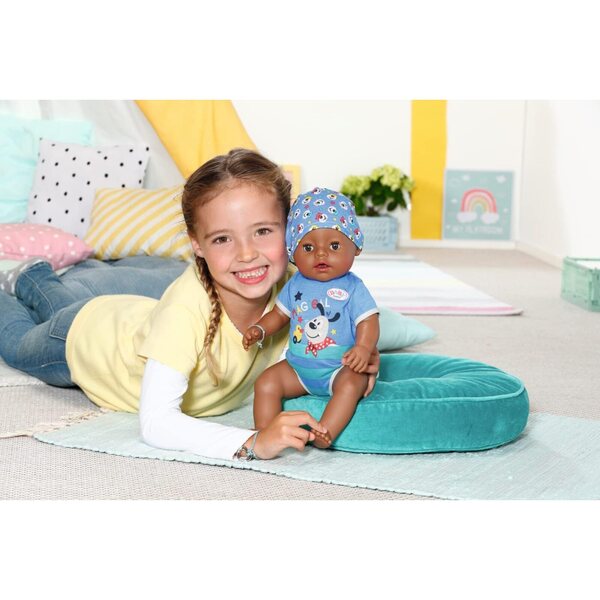 BABY Born Magic Boy 43 cm mit 10 Funktionen und magischem Schnuller verwandelt die Augen