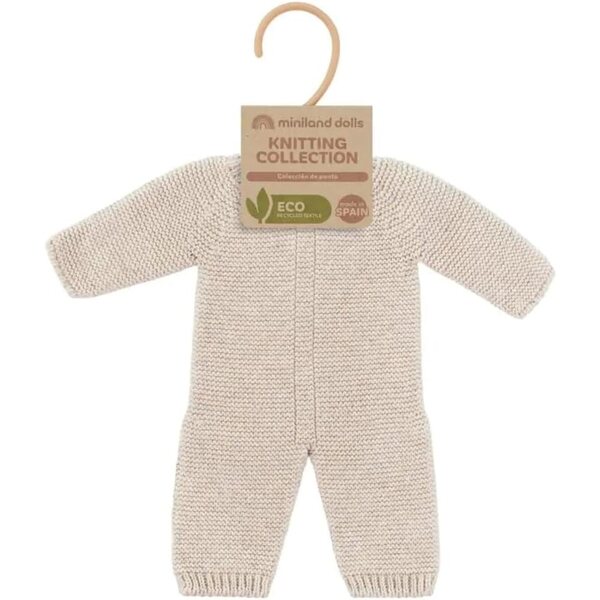 Miniland Strickpyjama beige aus recycelten Fasern für 38 cm große Puppen – ökologisch und sicher