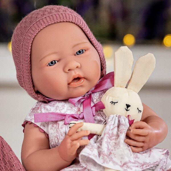 JC Toys La Newborn Poupée 38 cm weiches rosa Vinyl mit Toile de Jouy-Kleidung