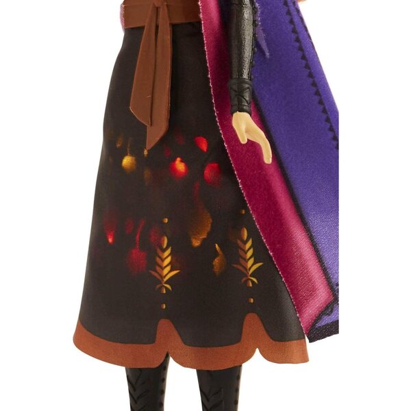 Hasbro Disney Frozen Anna mit leuchtendem Kleid, inspiriert von „Die Eiskönigin 2“, Puppe für Kinder ab 3 Jahren
