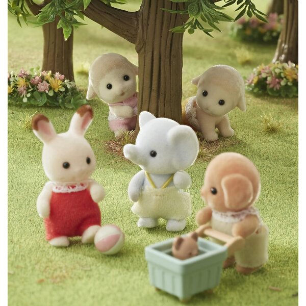 Sylvanian Families Schaf Zwillinge 5621 mit kleiner Lokomotive, Sammelfiguren