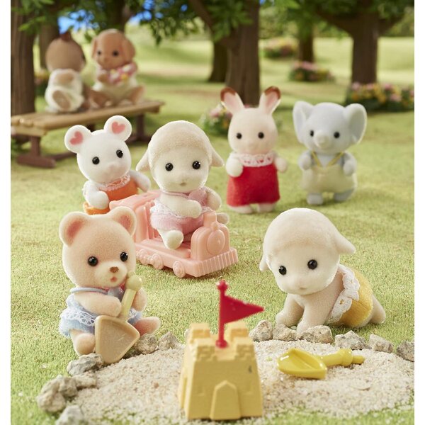 Sylvanian Families Schaf Zwillinge 5621 mit kleiner Lokomotive, Sammelfiguren