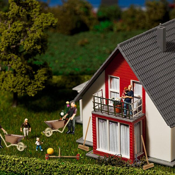 Set van 6 stuks Poppenhuis miniatuuraccessoires: kruiwagen, bezem, vork, grasmaaier