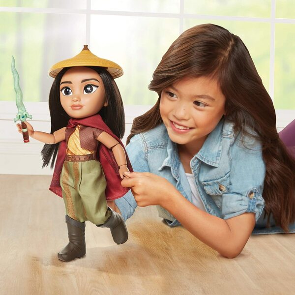 Disney Raya der letzte Drache Figur 35 cm mit Schwert und komplettem Zubehör