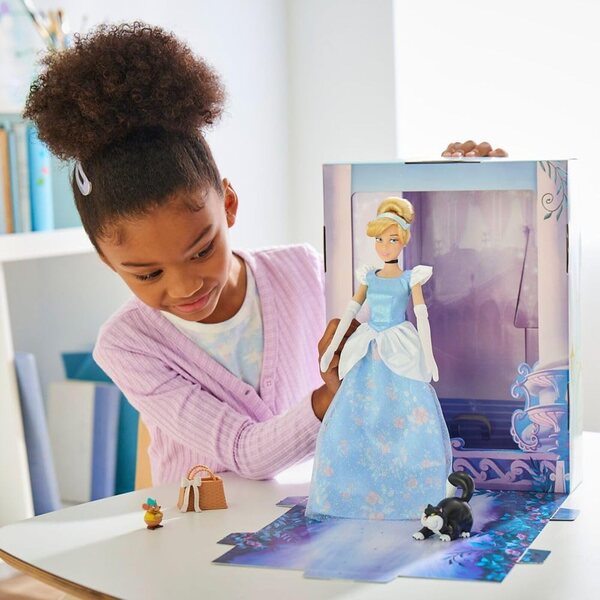 Disney Cinderella Princess Figur 11" mit zusätzlichem Kleid und Zubehör