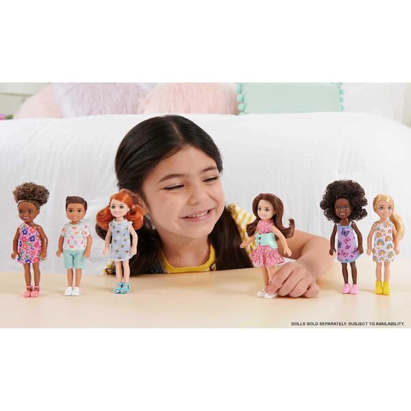 Barbie Chelsea Mattel DWJ33 – Puppe mit Accessoires, Mode und Spaß, ab 3 Jahren