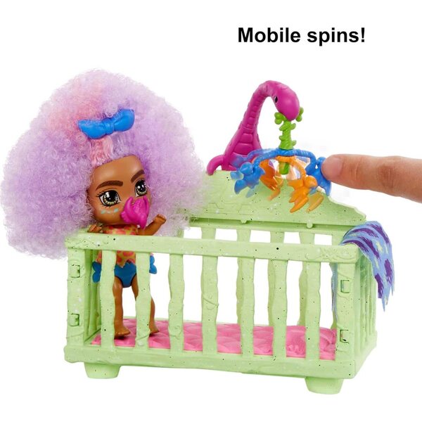 Cave Club Wilder divertimento da babysitting con 2 Pupazzi e Accessori per Bambini da 4 Anni