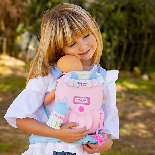 Nenuco Mateo 35 cm mit 2-in-1-Bamboletrage, die zur Hängematte wird, inklusive Zubehör