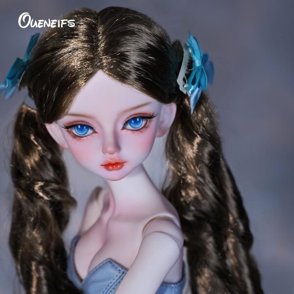 Pupa Oueneifs Nancy 1/4 BJD aus Harz mit Lederkleid und Kugelgelenken