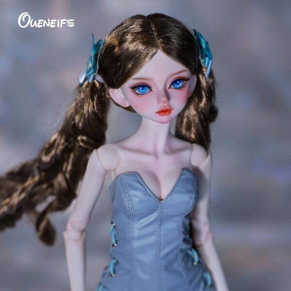 Pupa Oueneifs Nancy 1/4 BJD aus Harz mit Lederkleid und Kugelgelenken