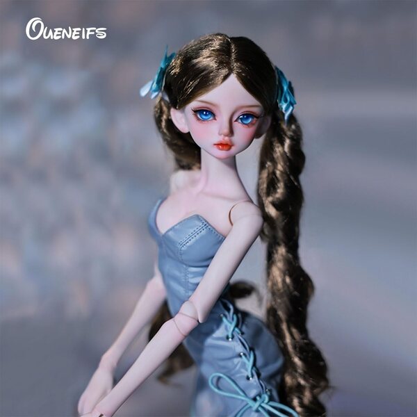 Pupa Oueneifs Nancy 1/4 BJD aus Harz mit Lederkleid und Kugelgelenken