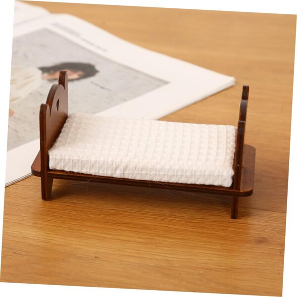 Ifundom Mini Letto Singolo in Legno Robusto per Casa delle Bambole 13x6x6 cm