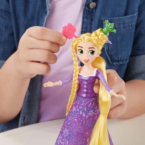 Hasbro Disney Rapunzel – Spielzeug mit langen Haaren und Frisurenzubehör