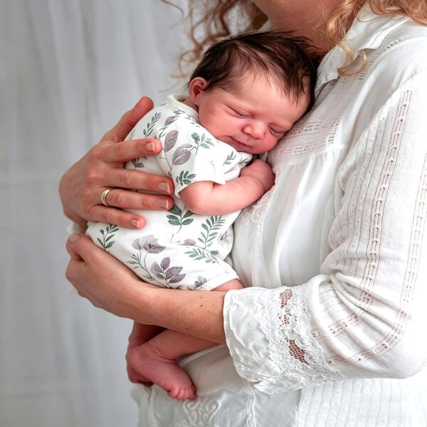 Anano Pupa Realistisches Neugeborenes Silikon Ganzkörper 45,7 cm Reborn Baby