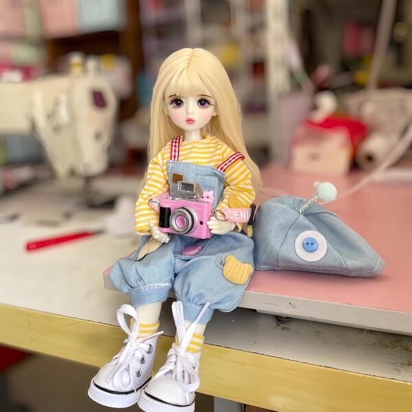 BJD 1/6 Kawaii Puppe 30 cm mit handgefertigter Kleidung und detailliertem Make-up