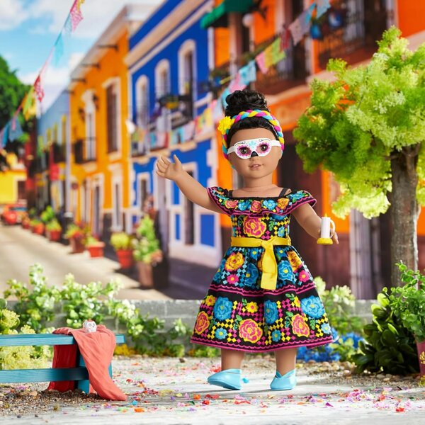 Festliches Kleid „American Girl Truly Me Día de Muertos“ mit traditionellen Accessoires