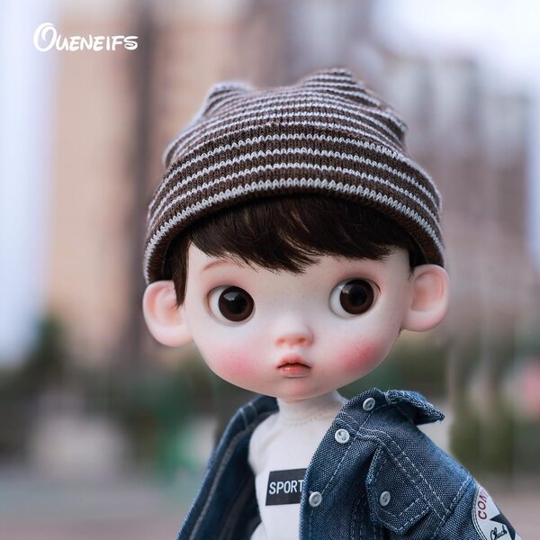Oueneifs 1/6 Sibyl Ein BJD Babe mit Schmollmund-Ausdruck und Jeans-Teen-Style