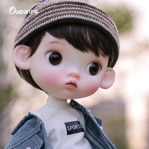 Oueneifs 1/6 Sibyl Ein BJD Babe mit Schmollmund-Ausdruck und Jeans-Teen-Style