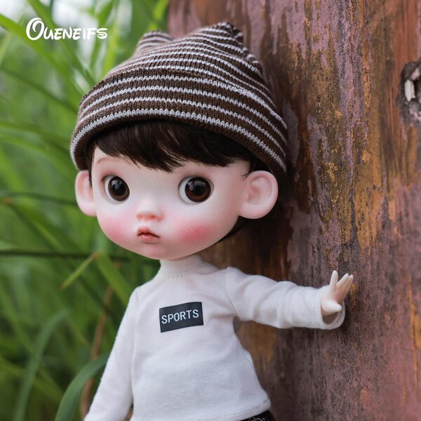 Oueneifs 1/6 Sibyl Ein BJD Babe mit Schmollmund-Ausdruck und Jeans-Teen-Style