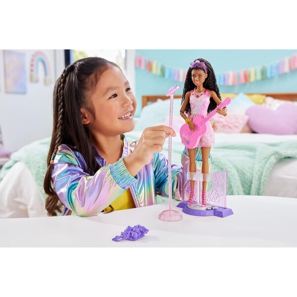 Barbie Careers Deluxe-Set: Popstar, Tierarzt und Astronaut für Mädchen ab 3 Jahren