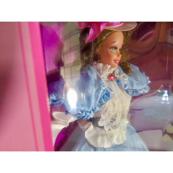 Barbie The Great Era Collection 1993 – Collectors Edition mit historischem blauen Kleid