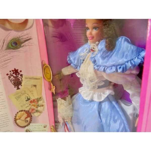 Barbie The Great Era Collection 1993 – Collectors Edition mit historischem blauen Kleid