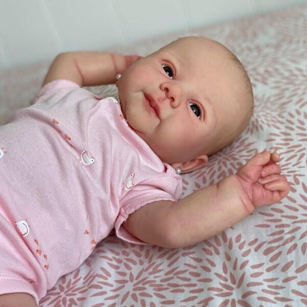 Lonian Reborn Dolls 45 cm – Realistische Puppe mit weichem Stoffkörper und Zubehör
