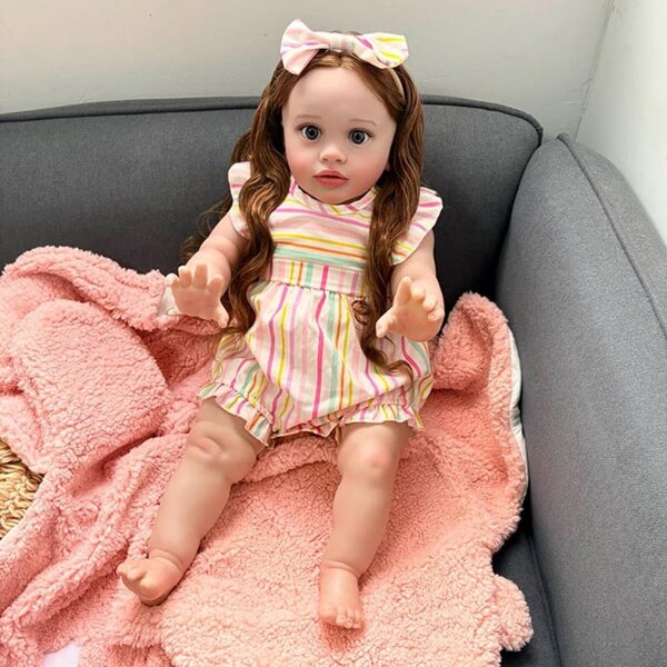 Lonian herboren pop van 66 cm met lichaam van zachte stof en realistisch lang haar