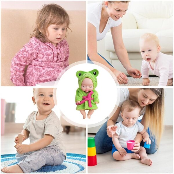 Generische realistische Puppe 11 x 5 cm mit Bademantel mit Tiermotiv für Kinder ab 3 Jahren