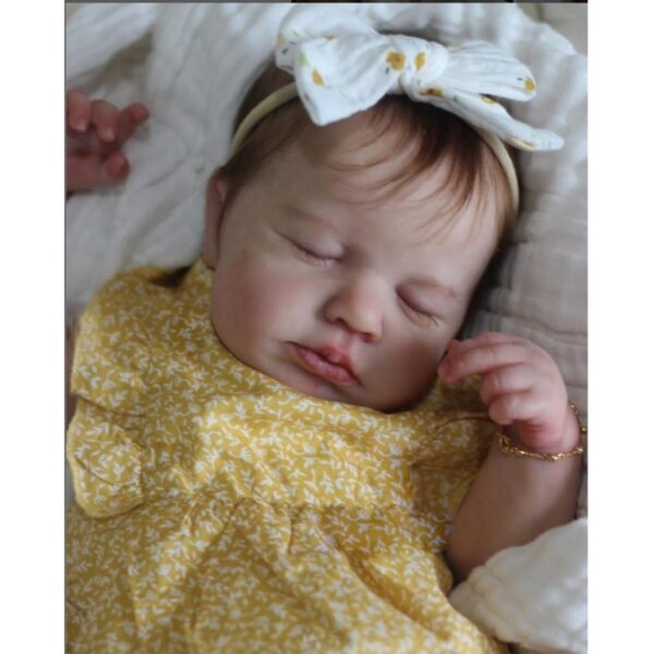 Lonian Reborn babypop 48 cm newborn met accessoires en knuffelig lijfje
