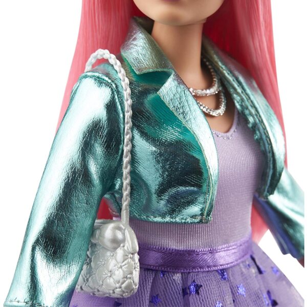Barbie Daisy Curvy Princess mit Katze, Accessoires und Mode, 30 cm groß, Alter 3–7 Jahre